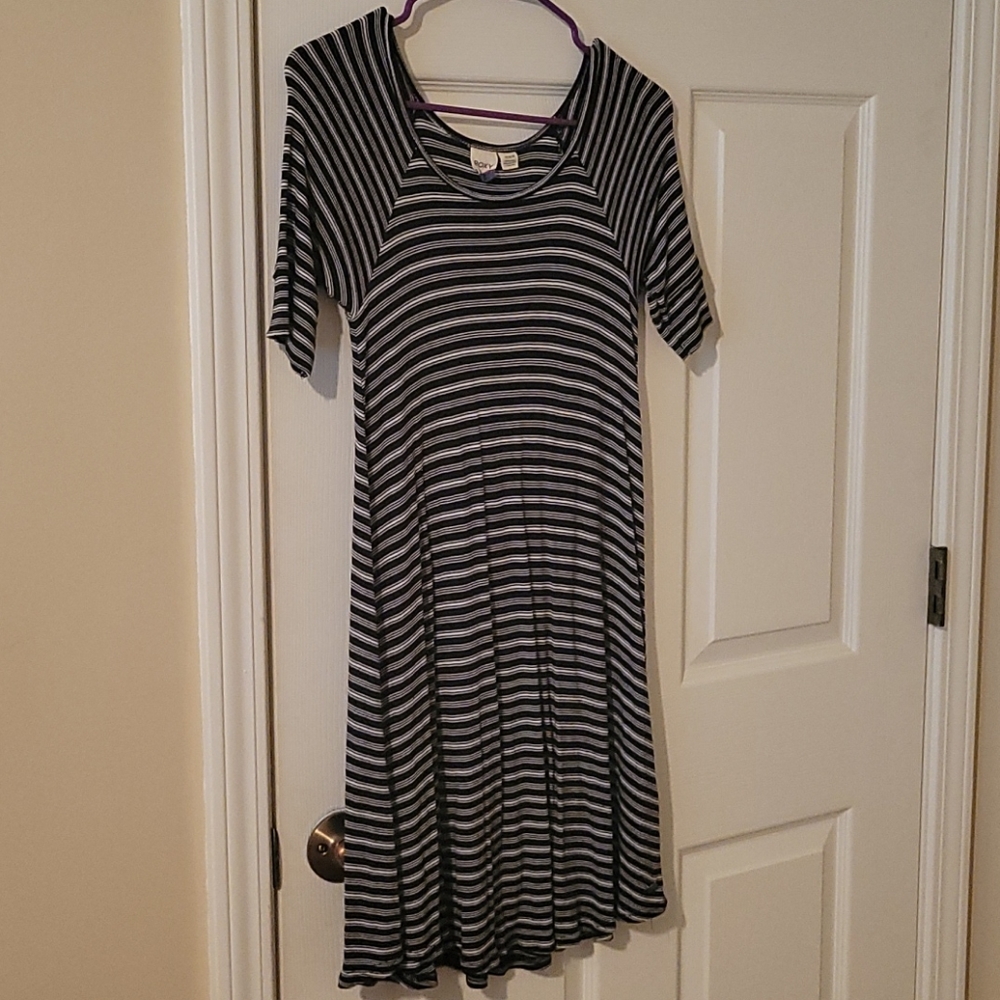 ROXY skater dress black & white stripes size M